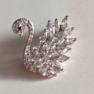 Vintage swan brooch